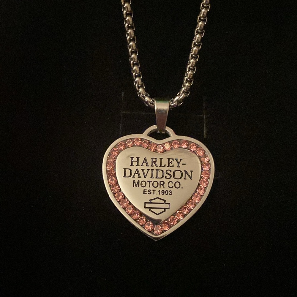 Pink Rhinestones Heart HD Necklace - Picture 4 of 10